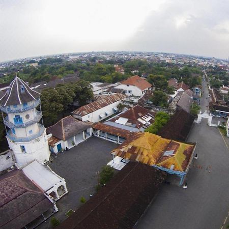 Zaen Hotel Syariah Solo Exteriör bild