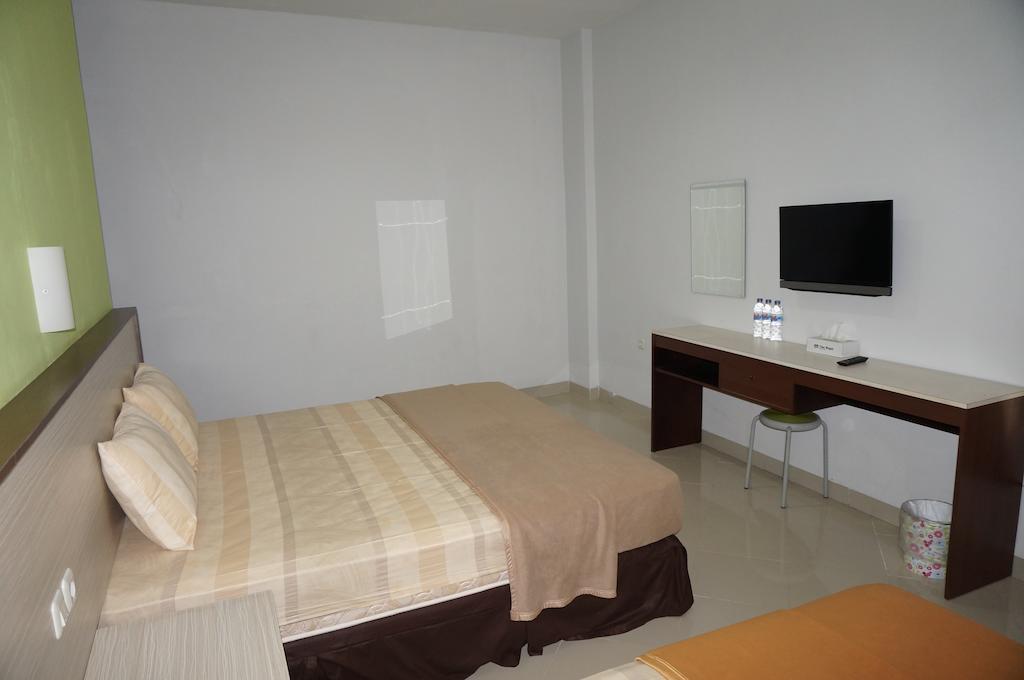 Zaen Hotel Syariah Solo Rum bild