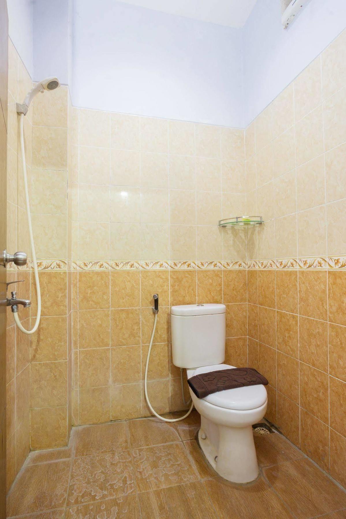 Zaen Hotel Syariah Solo Exteriör bild
