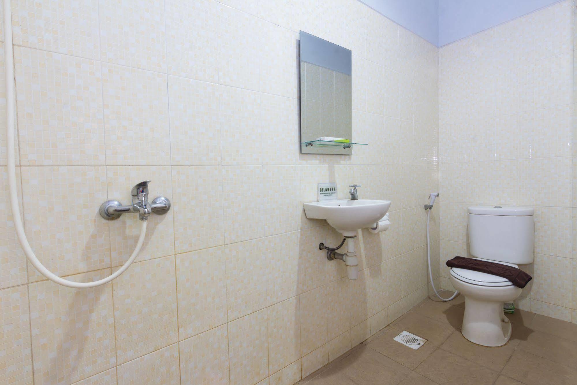 Zaen Hotel Syariah Solo Exteriör bild